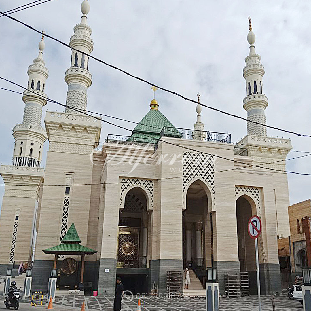 Pemasangan Railing Tangga dan Railing Balkon Masjid Jogjakarta